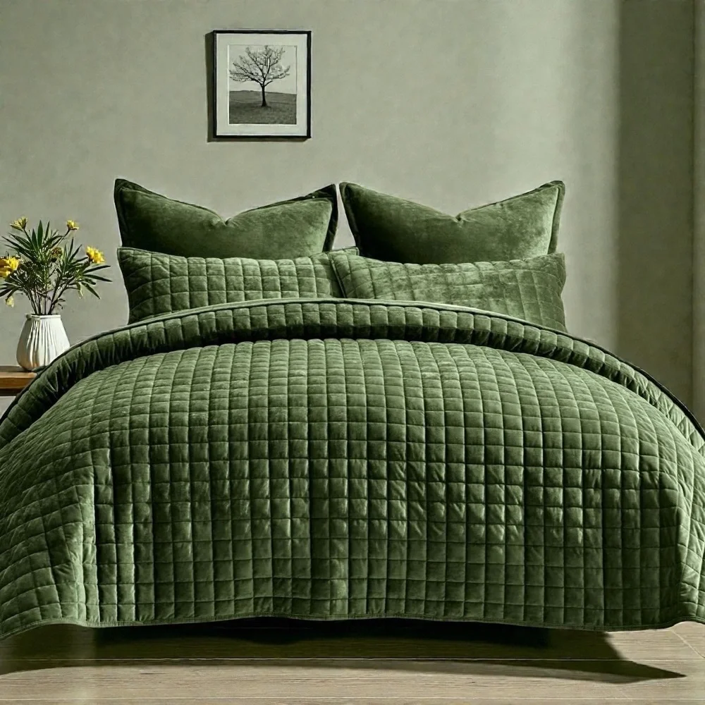 NEW West Elm Green Velvet Luxury Queen / King Size Bedding Comforter & Sham Set